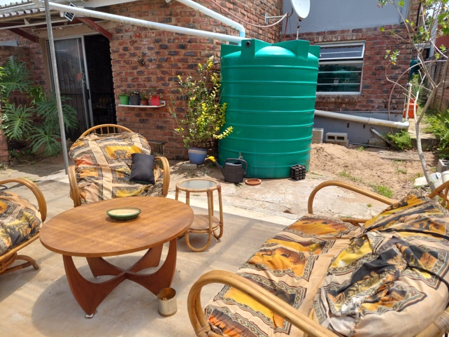 4 Bedroom Property for Sale in Christmas Rock Eastern Cape